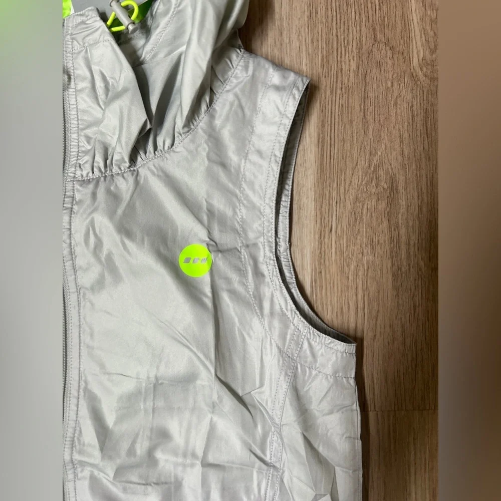 New Lorna Jane Active Women's Elevate Zip Up Sleeveless Vest Jacket Grey Small
